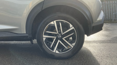 Nissan Juke 1.0 DiG-T N-Connecta 5dr Petrol Hatchback